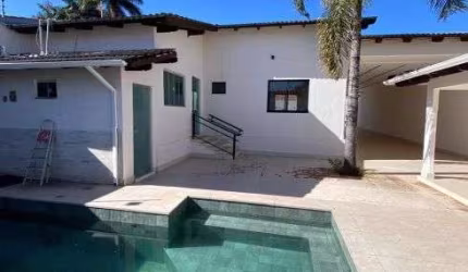 Casa no Bairro Anápolis City, com 245 metros quadrados - Anápolis - GO