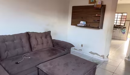 Casa com terreno de 240m² Bairro Santo Antônio em Anápolis
