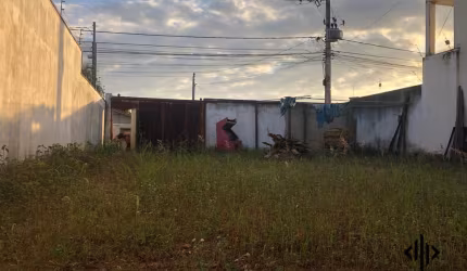 Imóvel para venda possui 300 metros quadrados em Maracananzinho - Anápolis - GO
