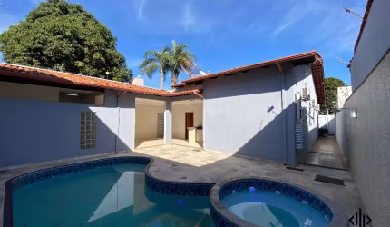 Casa para venda tem 254 metros quadrados com 3 quartos em Anápolis City - Anápolis - GO