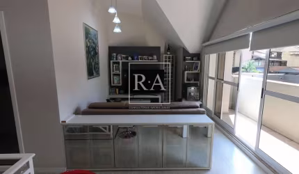 Casa em condomínio fechado com 3 quartos à venda na Rua Júlia Wanderley, Mercês, Curitiba, 193 m2 por R$ 950.000