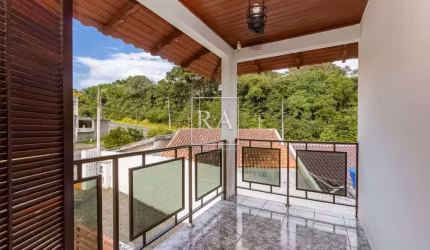 Casa com 3 quartos à venda na Rua Walter Soares Fernandes, 35, Pilarzinho, Curitiba, 242 m2 por R$ 870.000