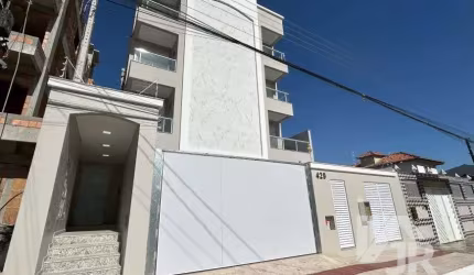 Apartamento no bairro Tabuleiro pronto para morar com suíte e 1 vaga