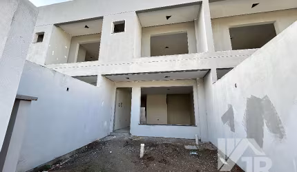 Sobrado a venda em Camboriú com 2 quartos sendo 2 suítes no bairro Rio Pequeno!!
