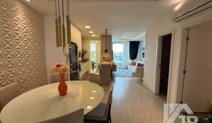 Lindo apartamento com 3 quartos sendo 2 suites e 2 vagas de garagem - Todo mobiliado