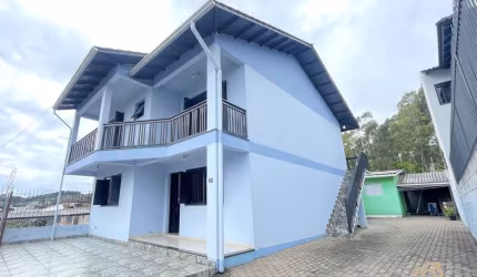 Casa com 3 quartos à venda no Diamantino, Caxias do Sul , 200 m2 por R$ 1.250.000