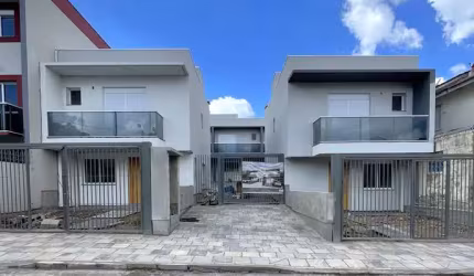 Sobrado à venda no bairro Ana Rech - Caxias do Sul/RS
