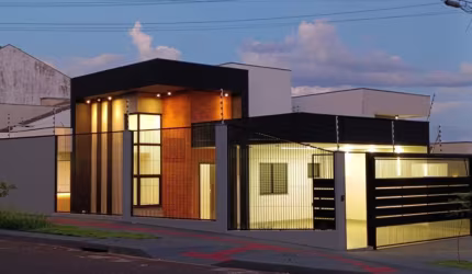 Casa de Esquina à Venda – Ampla, Iluminada e Pronta para Receber Sua Família!