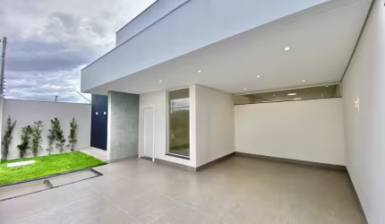 Casa nova no bairro Jardim Alvorada de alto padrão, construída com excelente acabamento e atenção a cada detalhe.