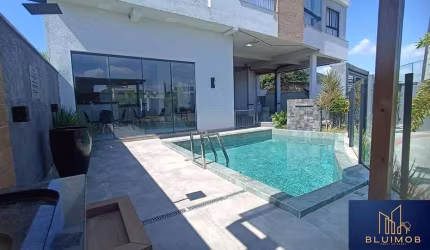 Lindo Apto mobiliado para Investimento na praia de Balneário Piçarras