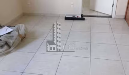 Apartamento com 2 quartos para alugar na Rua Cesário Machado, Quintino Bocaiúva, Rio de Janeiro, 55 m2 por R$ 690