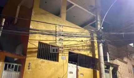 Casa com 2 quartos à venda na Rua Barão de Jaguari, Irajá, Rio de Janeiro, 180 m2 por R$ 260.000