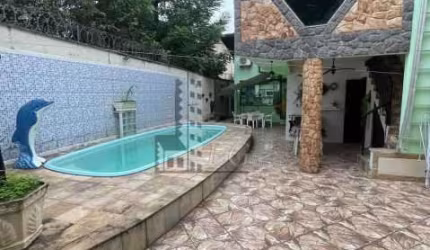 Casa com 4 quartos à venda na Rua Carajás, Vila Kosmos, Rio de Janeiro, 230 m2 por R$ 850.000