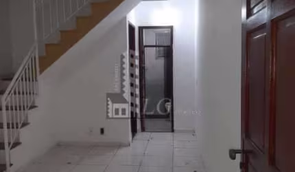 Casa em condomínio fechado com 2 quartos à venda na Rua Coronel Camisão, Cordovil, Rio de Janeiro, 58 m2 por R$ 258.000