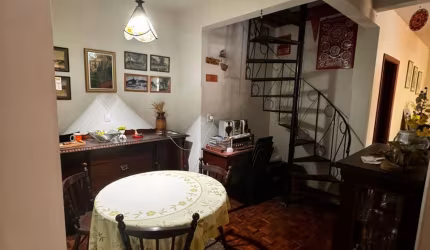 Cobertura Duplex à Venda – Centro de Nova Friburgo | Frente | Sol da Manhã