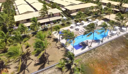 Linda Casa com 3 Suítes e acesso à praia em Itacimirim
