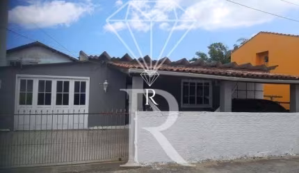 Casa com 3 quartos à venda no Ingleses do Rio Vermelho, Florianópolis  por R$ 500.000
