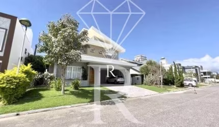 Casa em condomínio fechado com 4 quartos à venda no Campeche, Florianópolis  por R$ 3.290.000
