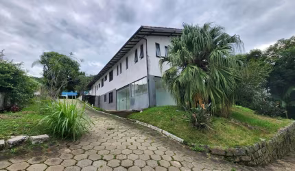 Terreno à venda no Itacorubi, Florianópolis  por R$ 5.000.000