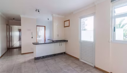 Apartamento com 2 quartos para alugar no Centro, Florianópolis  por R$ 4.700