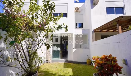 Casa com 3 quartos para alugar no Campeche, Florianópolis  por R$ 5.900