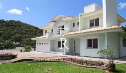 Casa com 5 quartos para alugar no Ratones, Florianópolis  por R$ 17.500