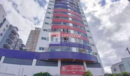 Apartamento com 3 quartos para alugar no Centro, Palhoça  por R$ 3.700