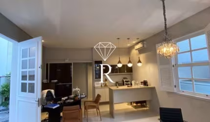 Casa comercial à venda no Centro, Florianópolis  por R$ 1.390.000