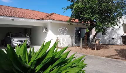 Casa com 2 quartos para alugar no Campeche, Florianópolis  por R$ 5.400