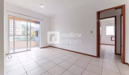 Apartamento com 3 quartos para alugar no Itacorubi, Florianópolis  por R$ 3.500