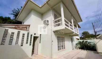 Casa com 3 quartos para alugar no Rio Tavares, Florianópolis  por R$ 7.360