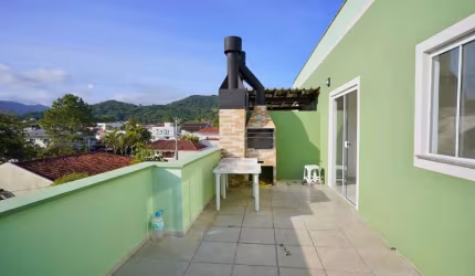 Apartamento com 3 quartos para alugar no Campeche, Florianópolis  por R$ 5.500