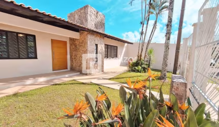 Casa com 3 quartos à venda no Itacorubi, Florianópolis  por R$ 1.850.000