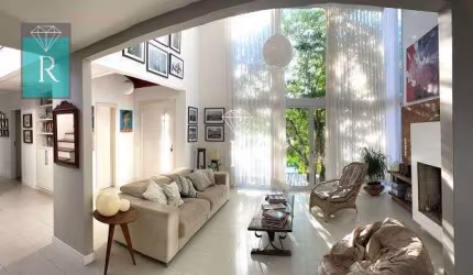 Casa com 4 quartos à venda no Sambaqui, Florianópolis  por R$ 2.800.000