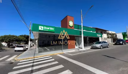 Prédio comercial de esquina no Centro da Cidade