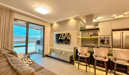 Apartamento 3 dormitórios à poucos metros do canto da Praia da Vila