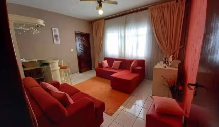 Sobrado para Venda em Arujá, Jordanópolis, 3 dormitórios, 2 banheiros, 4 vagas