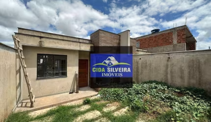 Casa com 3 dormitórios à venda por R$ 450.000,00 - Jardim dos Alfineiros - Juiz de Fora/MG