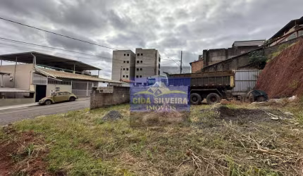 Terreno à venda, 400 m² por R$ 120.000,00 - Benfica - Juiz de Fora/MG