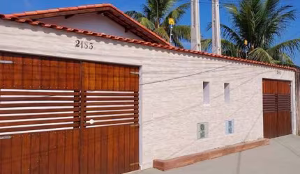 Casa á venda com Piscina e churrasqueira  no bairro nossa senhora do sion em Itanhaém -SP