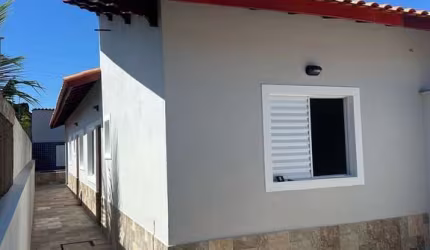 Casa a venda com Piscina e Churrasqueira  no bairro Suarão, Itanhaém/SP