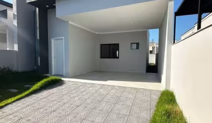 Casa à venda, com 3 quartos sendo um suíte em Tijucas SC