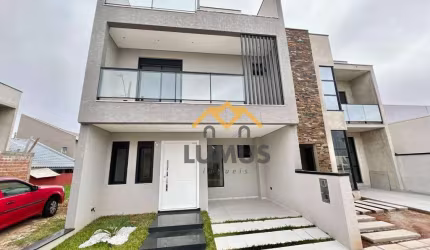 Sobrado com 3 dormitórios à venda, 130 m² por R$ 700.000 - Campo de Santana - Curitiba/PR