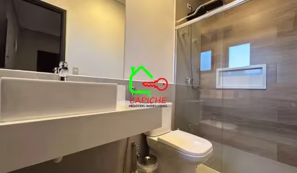 Casa de Luxo em Condomínio: 4 quartos, 4 suítes, 4 salas, 8 banheiros, 6 vagas, 750m² em Vinhedo-SP, Caixa D´água.
