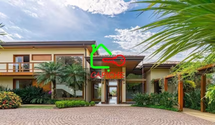 Casa de Alto Padrão em Condomínio, Itupeva-SP: 5 Quartos, 5 Suítes, 3 Salas, 7 Banheiros, 13 Vagas de Garagem, 1.800,00m² Área. Venda ou Locação!
