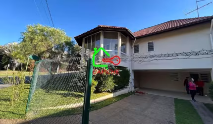Casa em condomínio no Bosque, Vinhedo-SP: 3 quartos, 3 suítes, 2 salas, 4 banheiros, 3 vagas, 240m². Venha conferir!