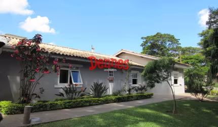 Casa à venda no Condomínio Rosário de Fátima.