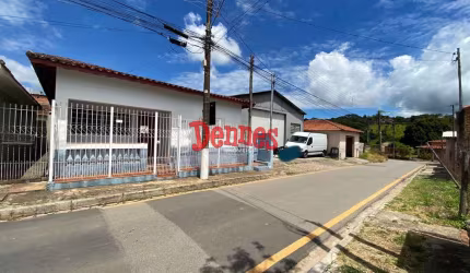 Armazém/Casa à venda no Santa Luzia.