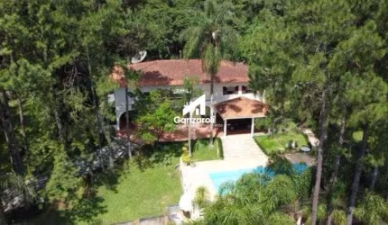 Condominio Residencial Fazendinha Granja Vianna - Casa Alto Padrão em Chácara dos Junqueiras, Carapicuíba/SP