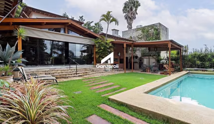 Casa com lazer completo e privacidade no Pacaembu